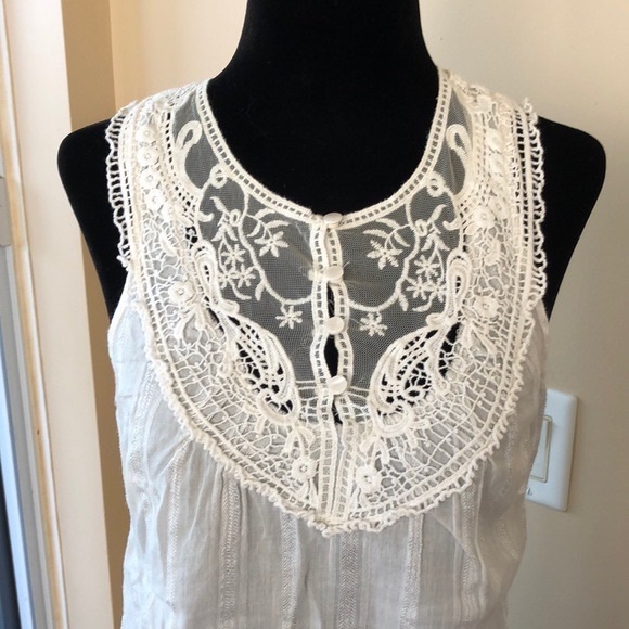 VERO MODA Lace Sleeveless Cotton tank - Picture 4 of 8